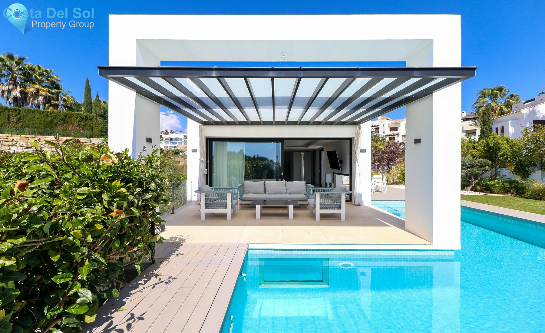 Detached Villa in El Paraiso-1550379