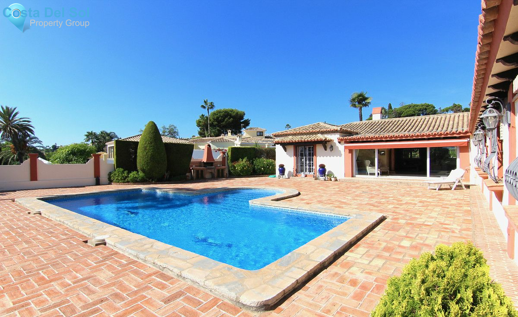 Detached Villa in El Paraiso-1554236