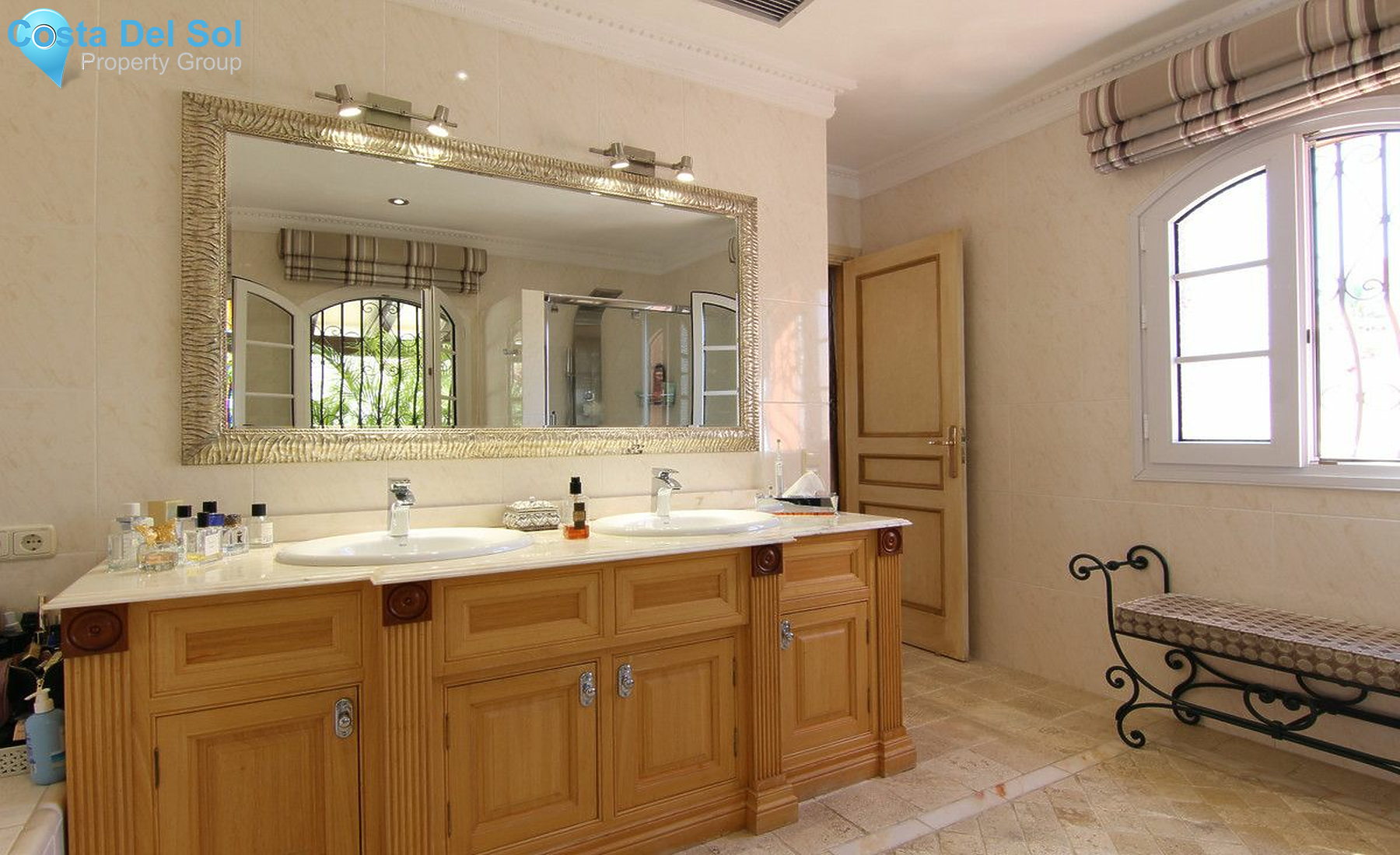Detached Villa in El Paraiso-1554225
