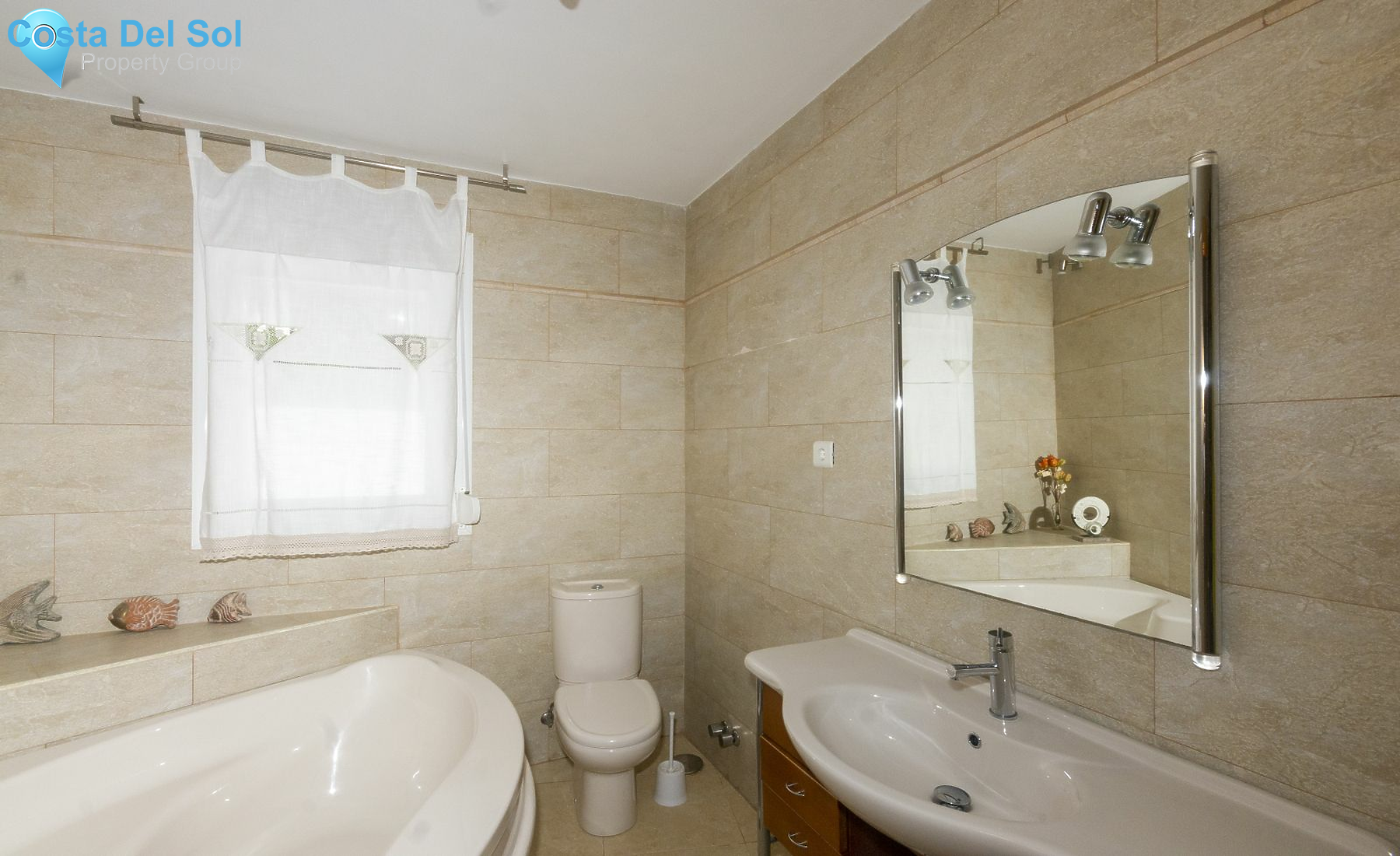Detached Villa in El Pinillo-1200657