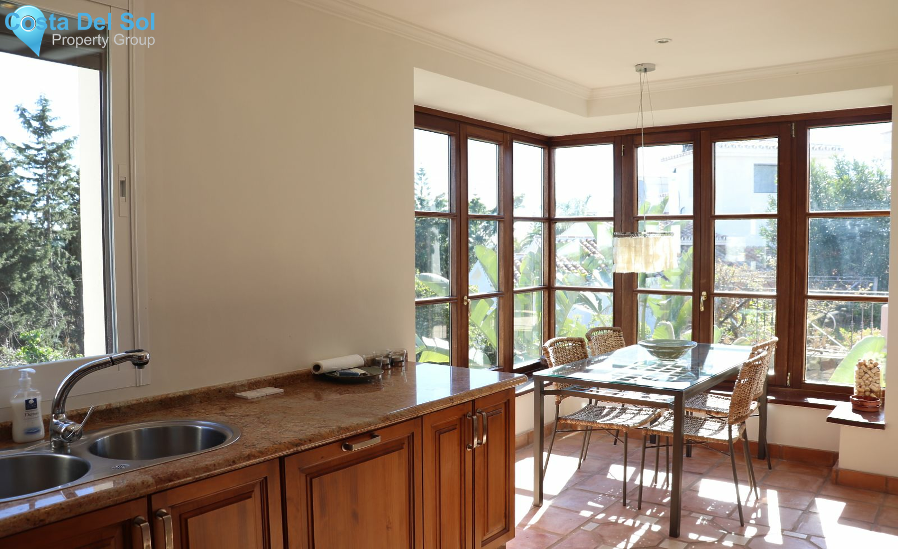 Detached Villa in Elviria-1130576