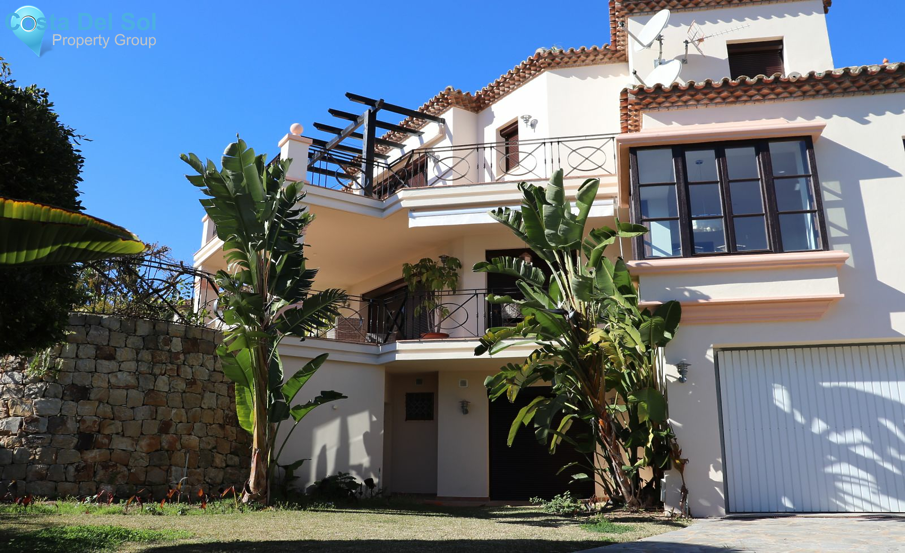Detached Villa in Elviria-1130583
