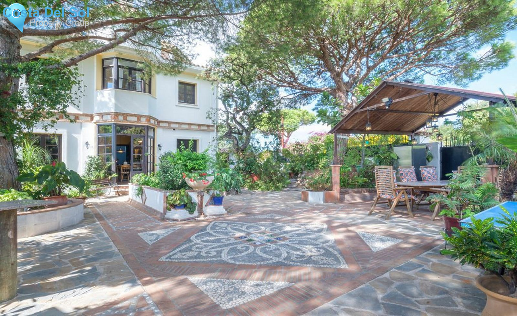 Detached Villa in Elviria-1142874