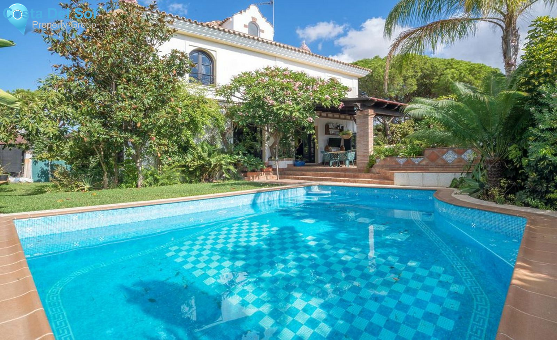Detached Villa in Elviria-1142857