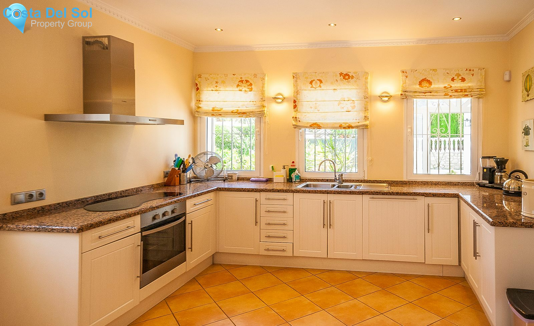 Detached Villa in Elviria-1183414