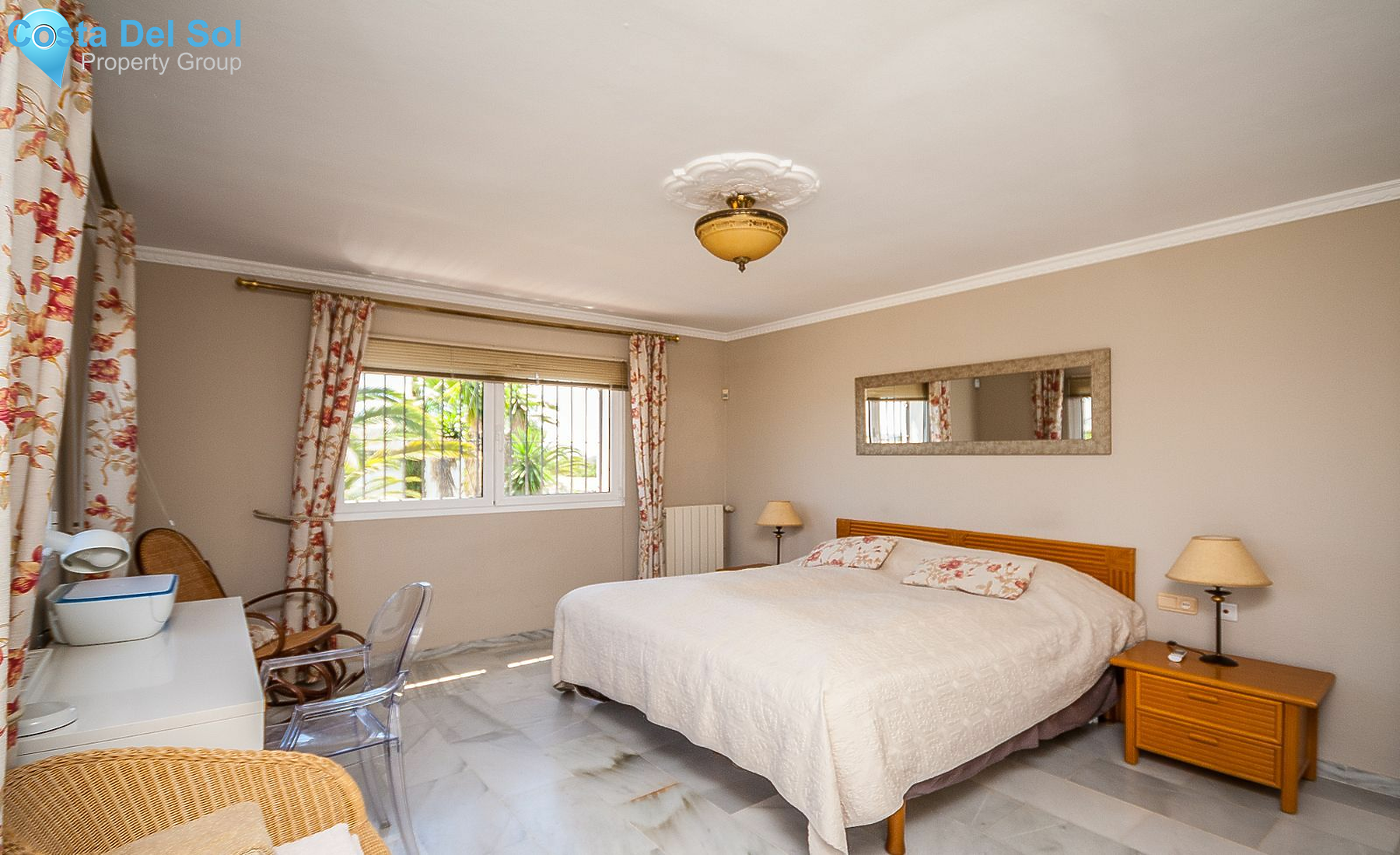 Detached Villa in Elviria-1183418