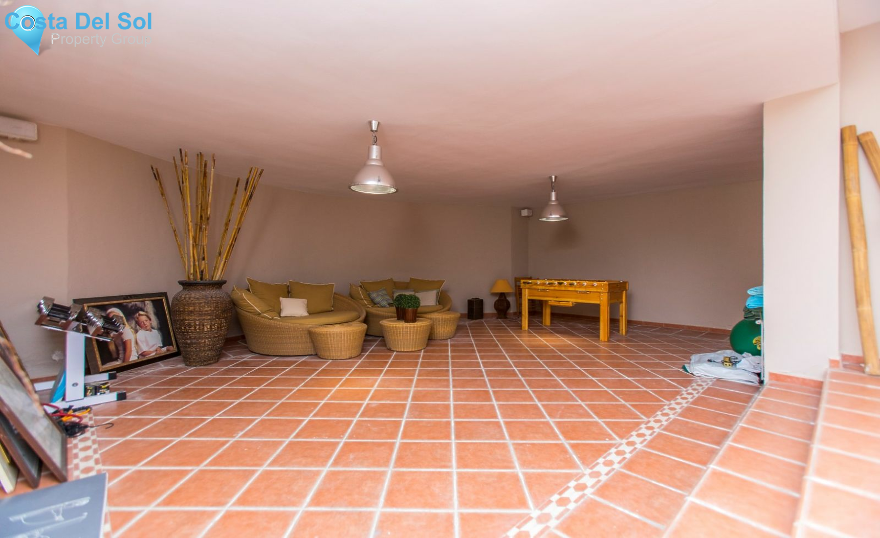 Detached Villa in Elviria-1210965