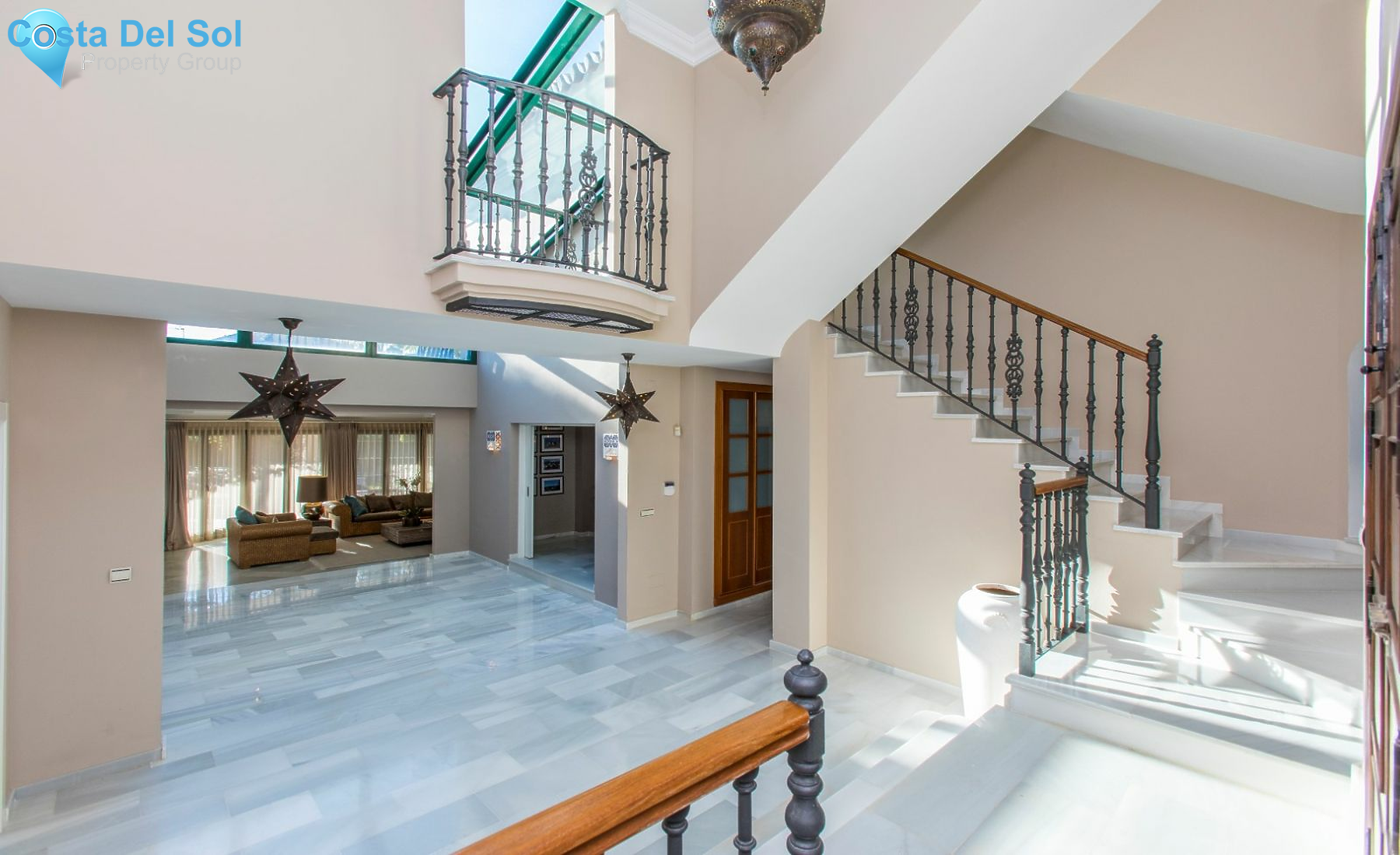 Detached Villa in Elviria-1210967