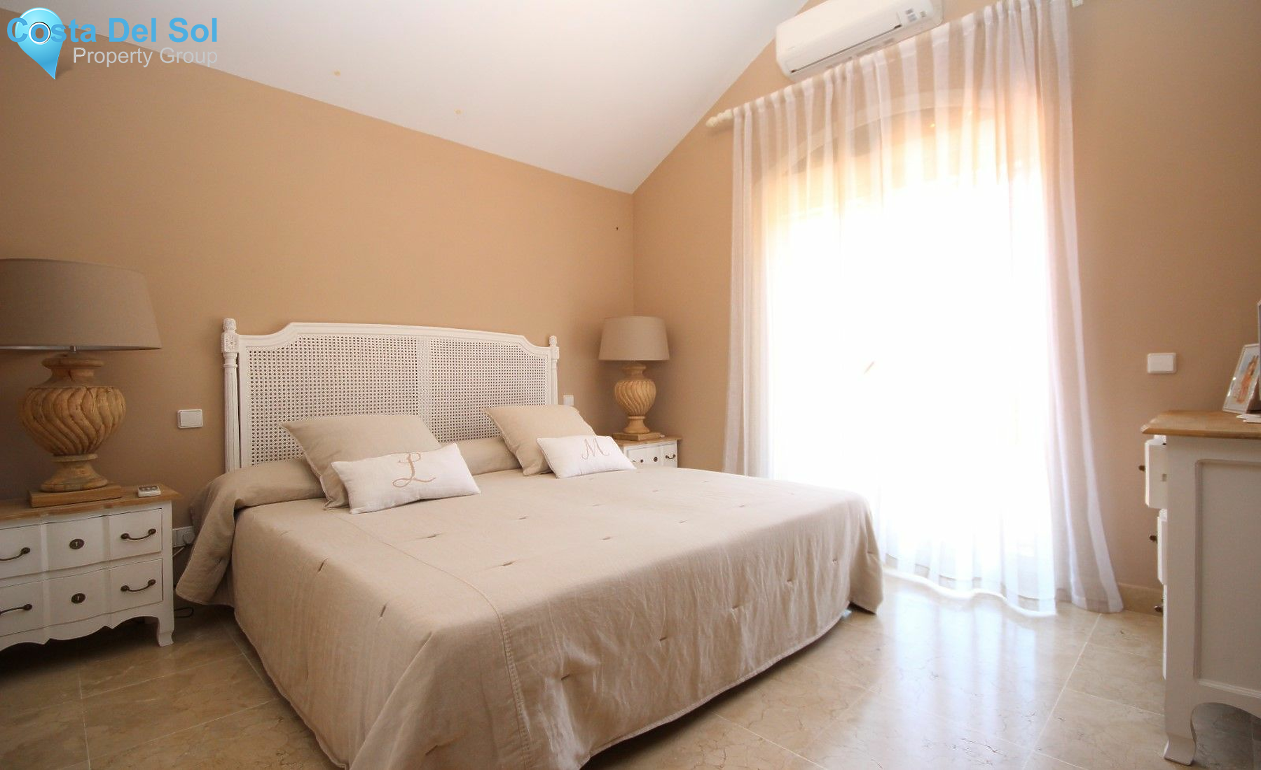 Detached Villa in Elviria-1221651