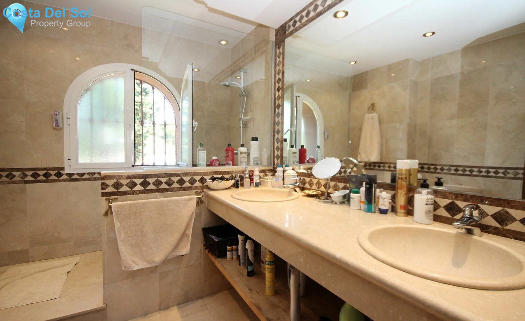 Detached Villa in Elviria-1221655