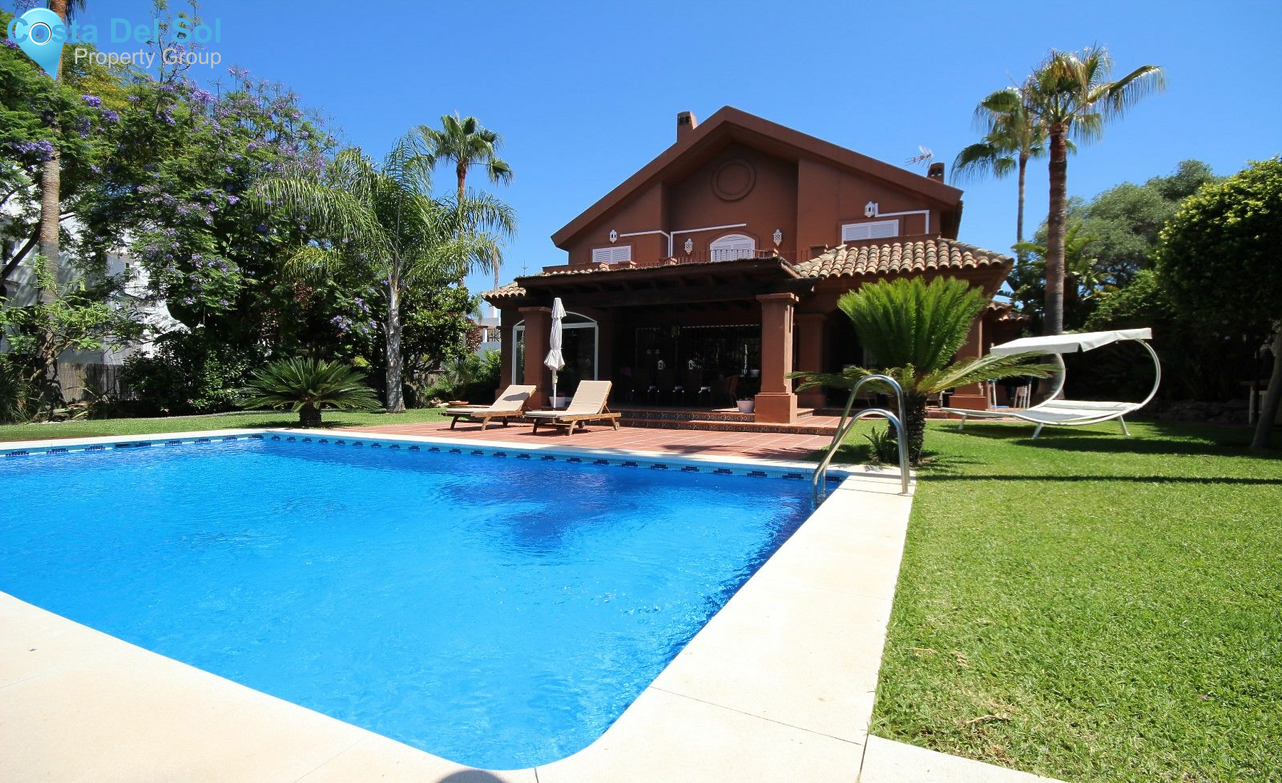 Detached Villa in Elviria-1221656