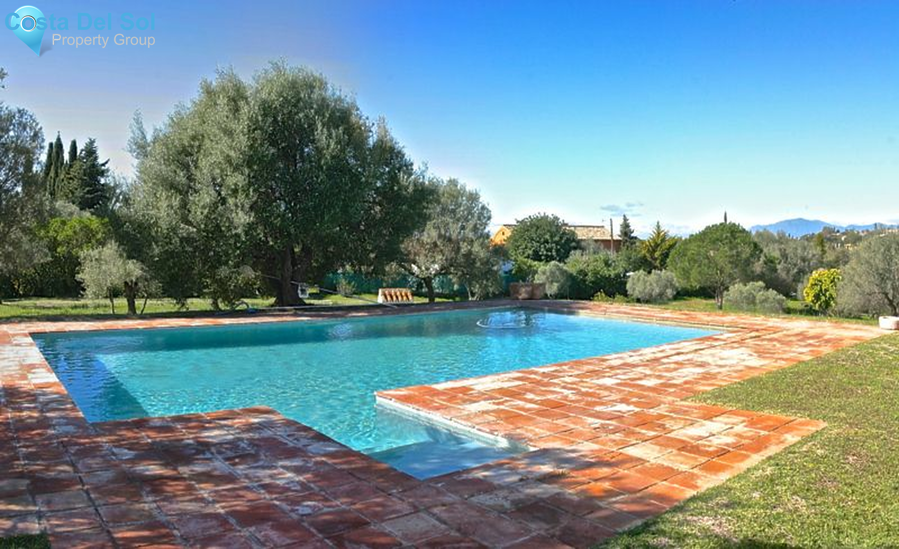 Detached Villa in Elviria-1224486