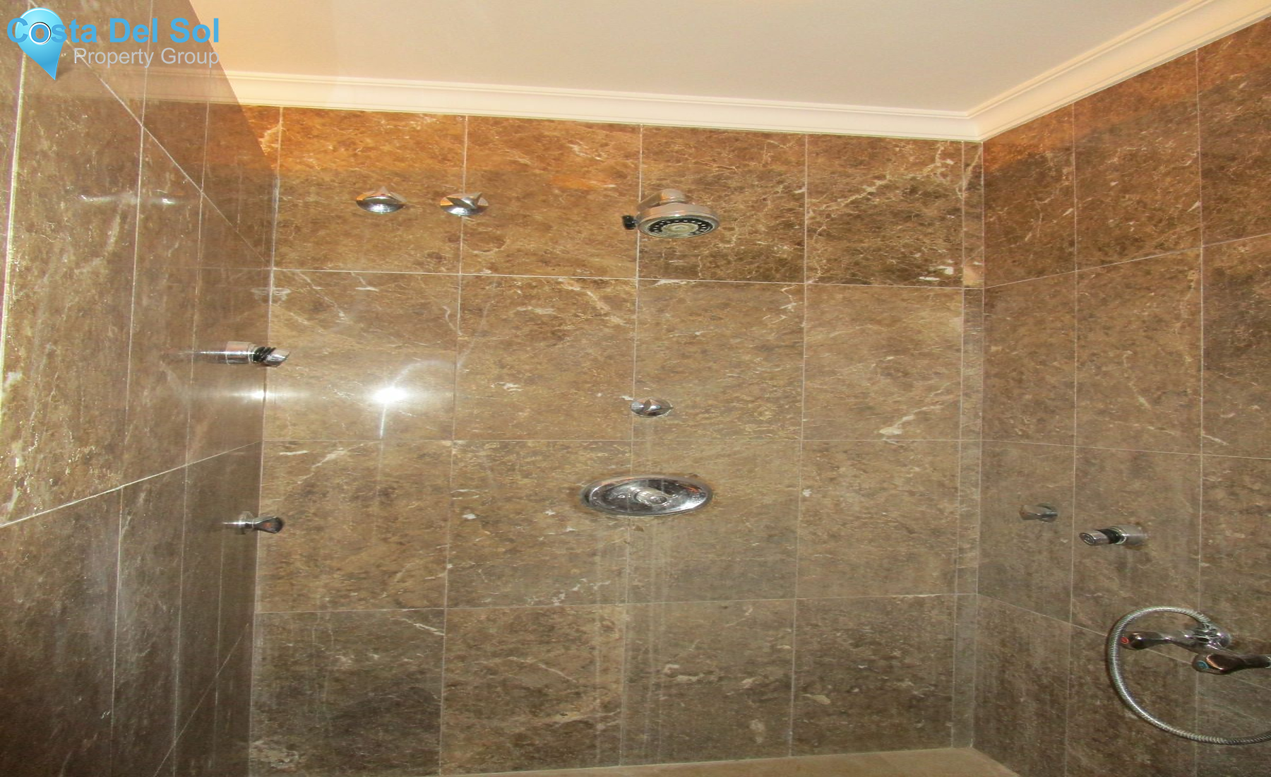 Detached Villa in Elviria-1225085