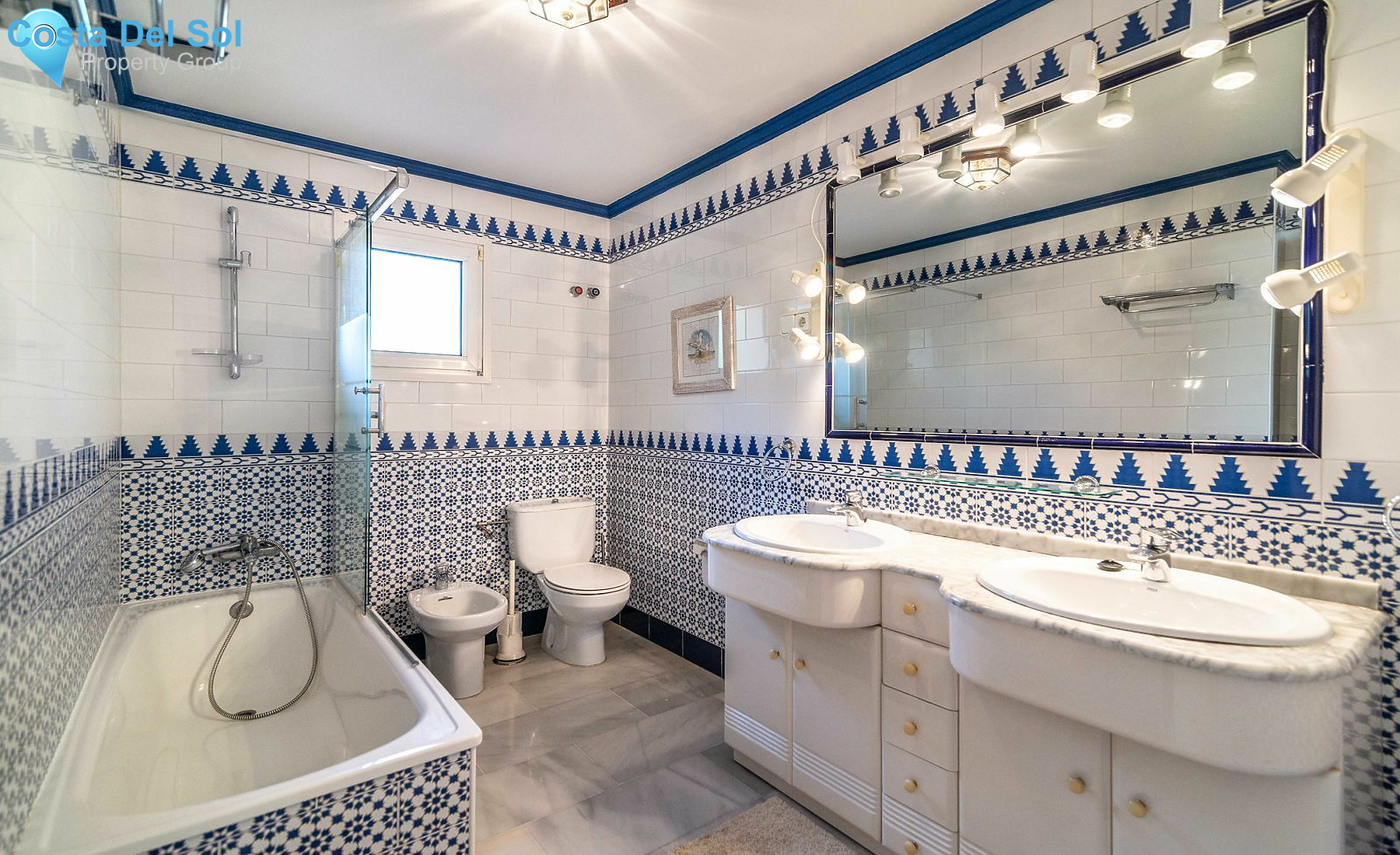 Detached Villa in Elviria-1394188