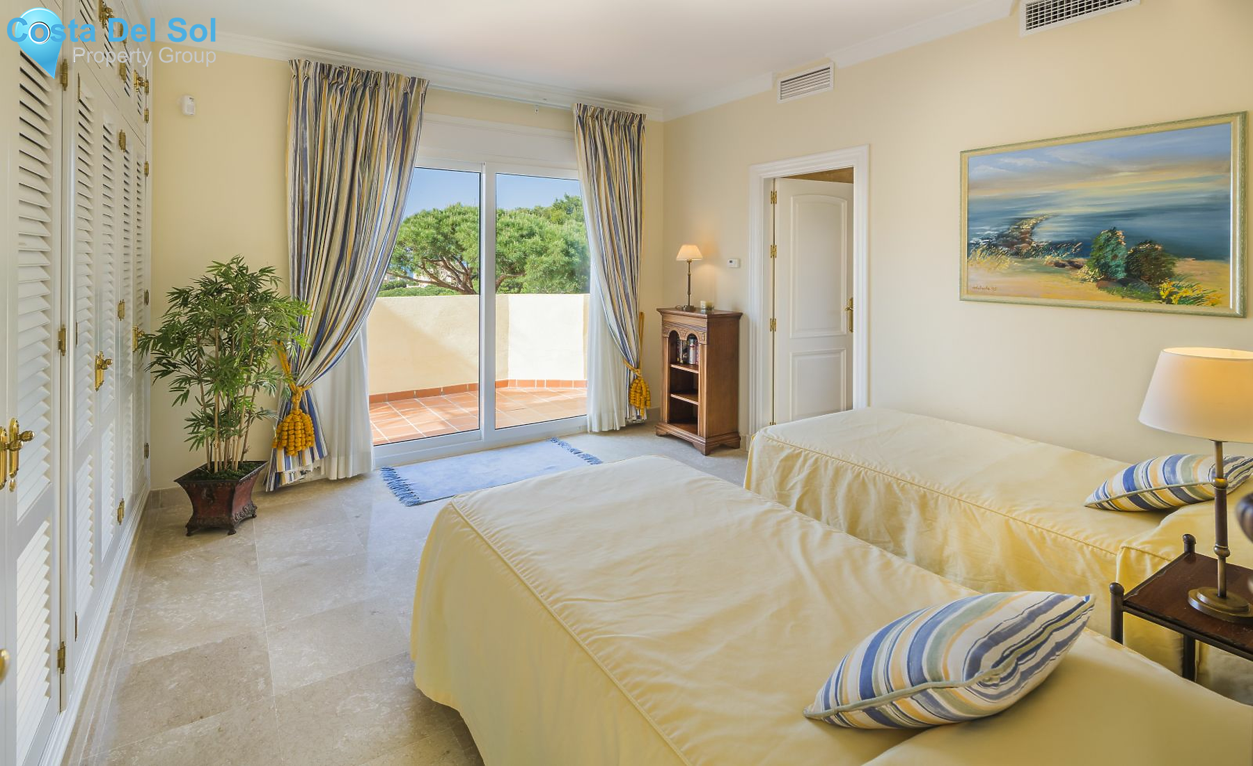 Detached Villa in Elviria-1397555