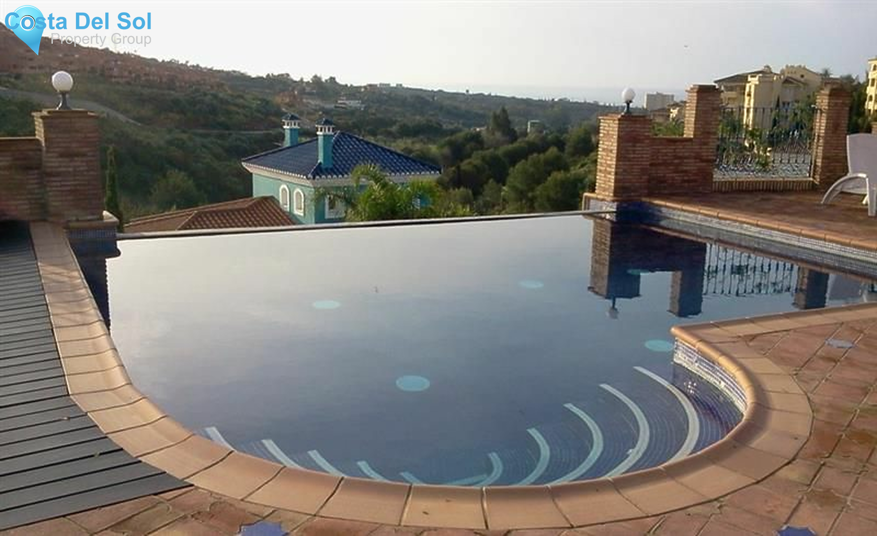 Detached Villa in Elviria