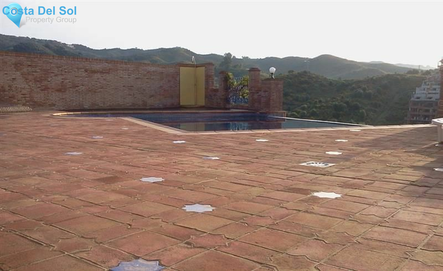 Detached Villa in Elviria-1398693