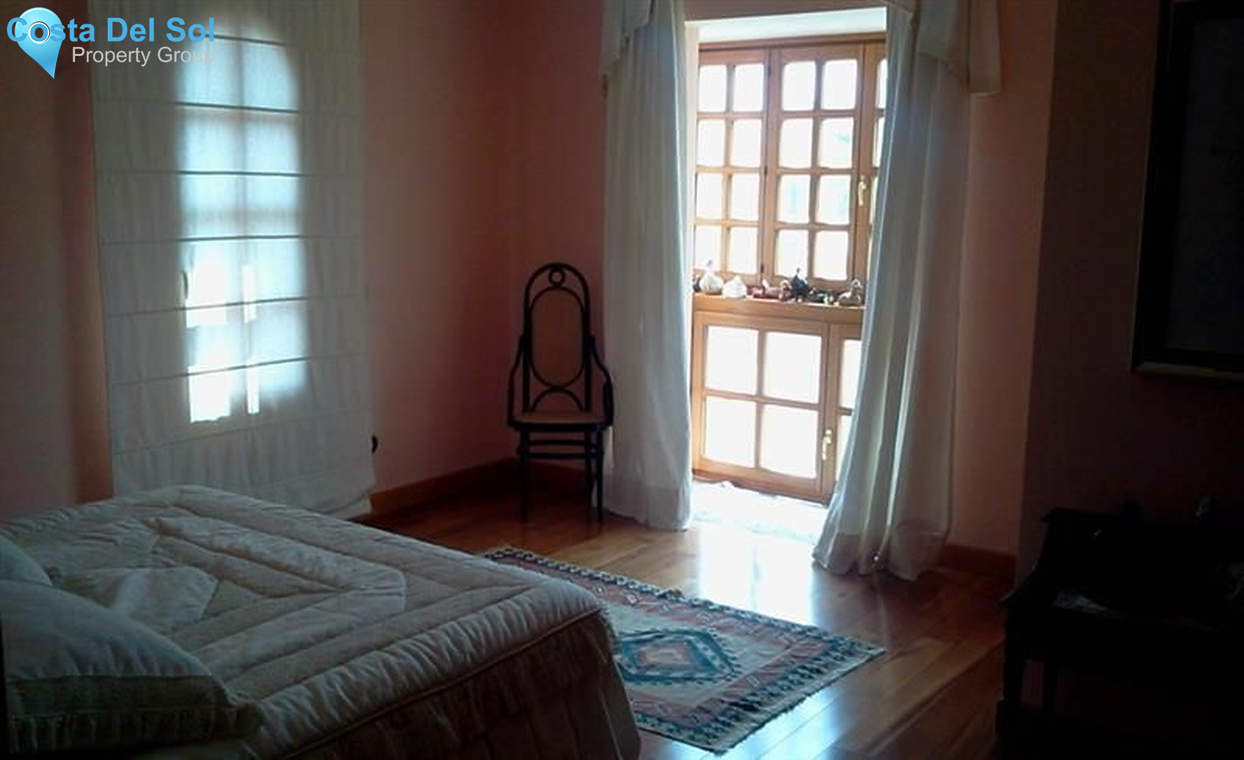 Detached Villa in Elviria-1398699