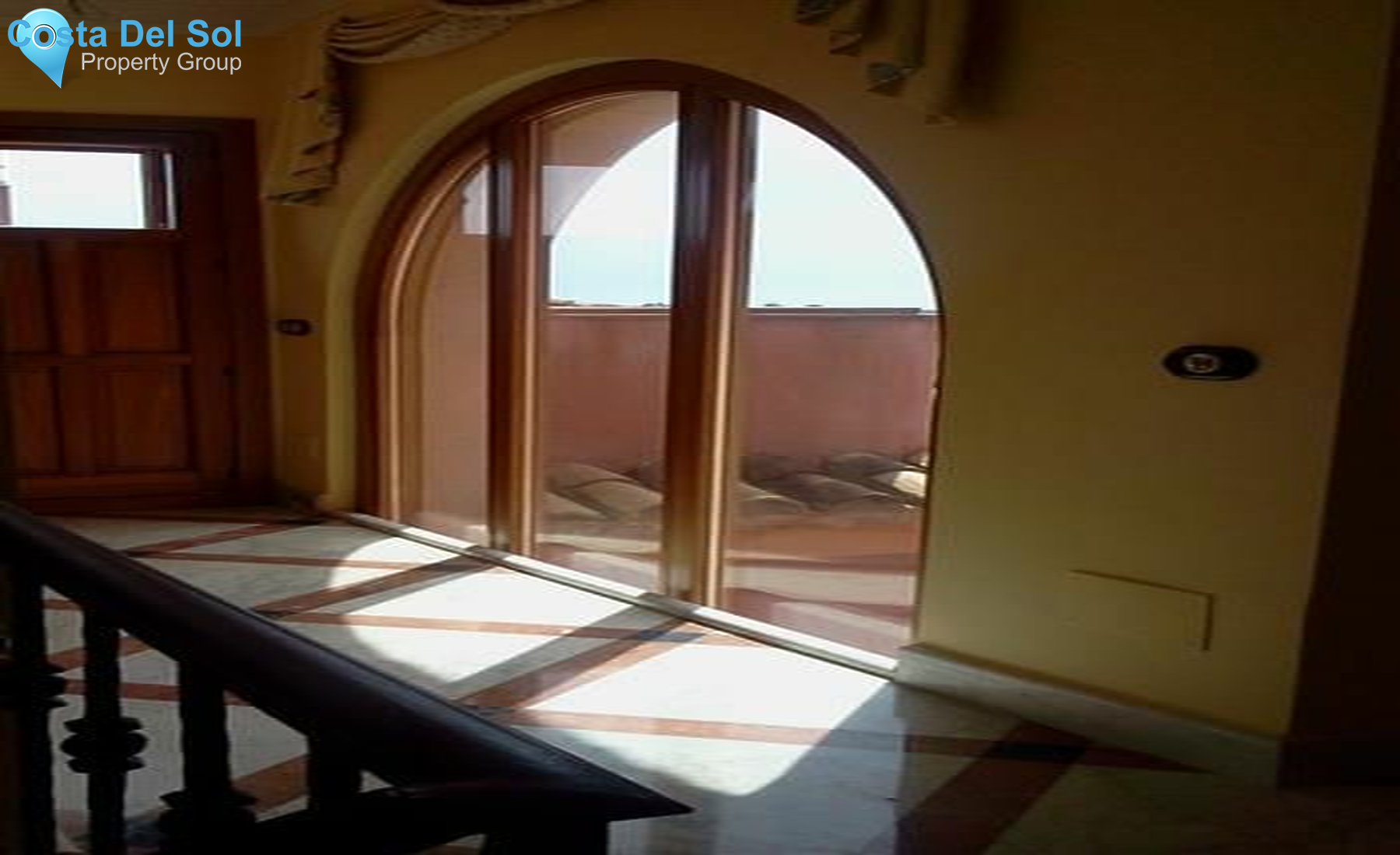 Detached Villa in Elviria-1398701