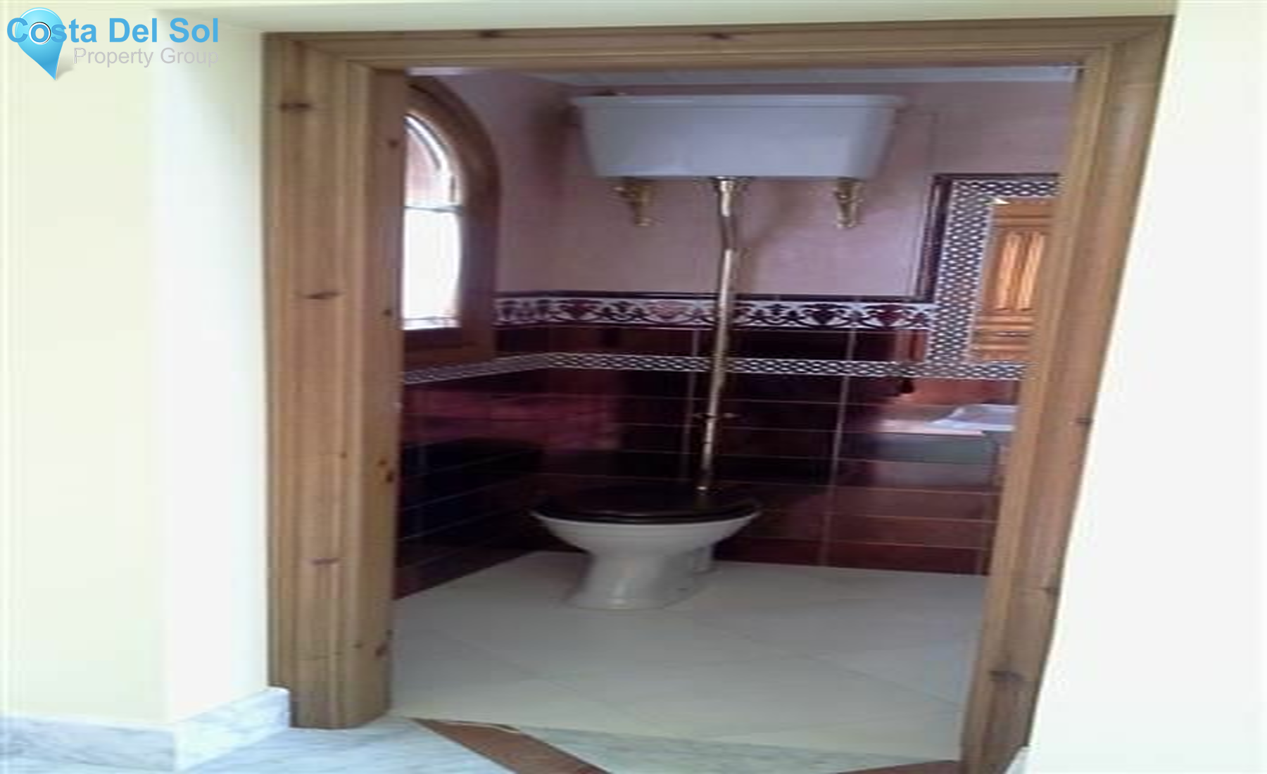 Detached Villa in Elviria-1398690