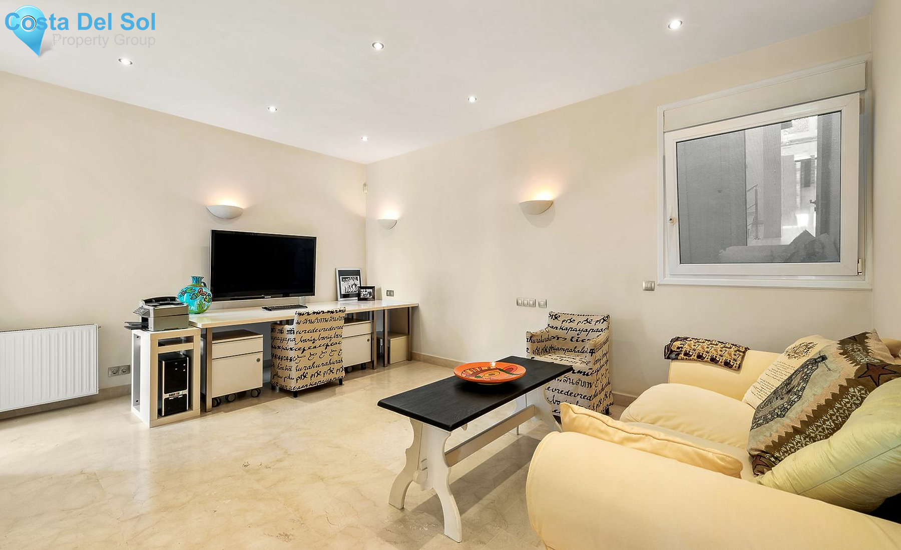 Detached Villa in Elviria-1419091