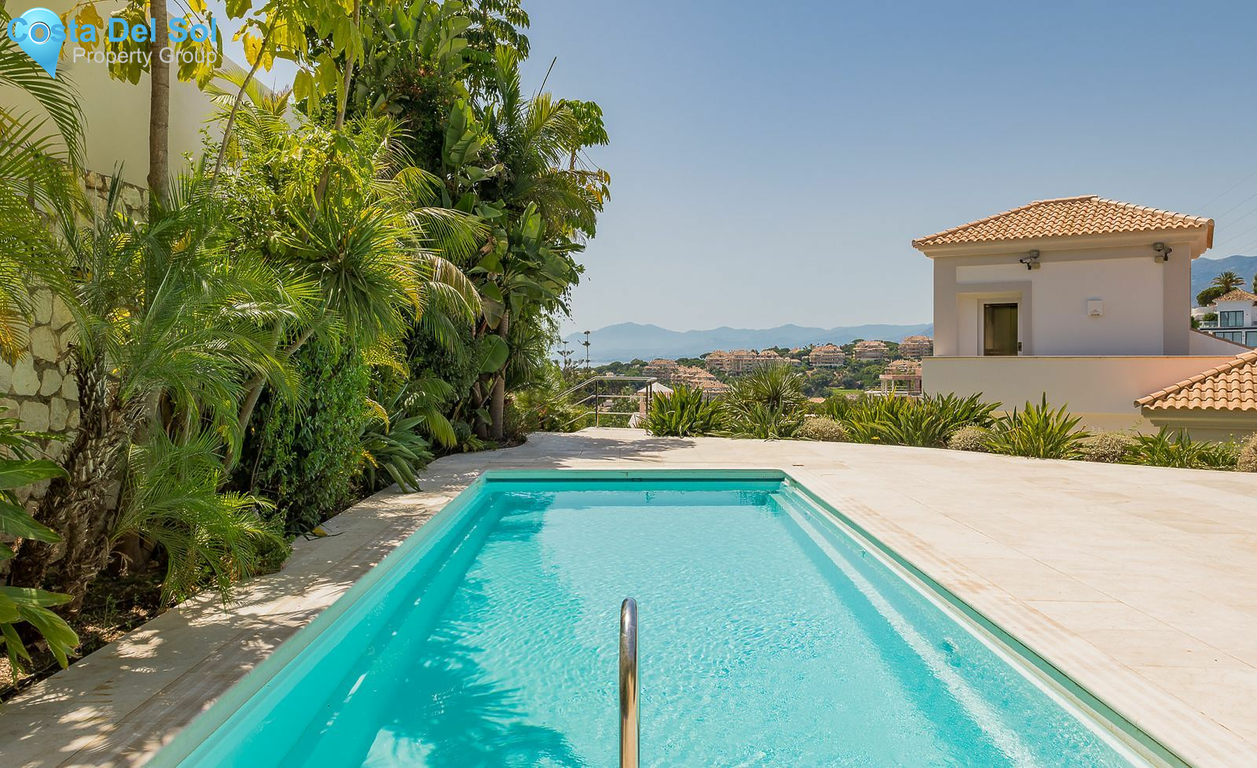 Detached Villa in Elviria-1419076