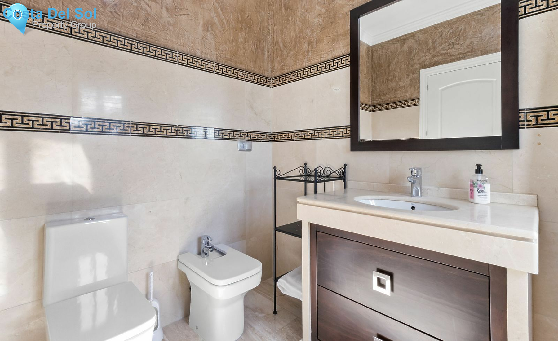 Detached Villa in Elviria-1530377