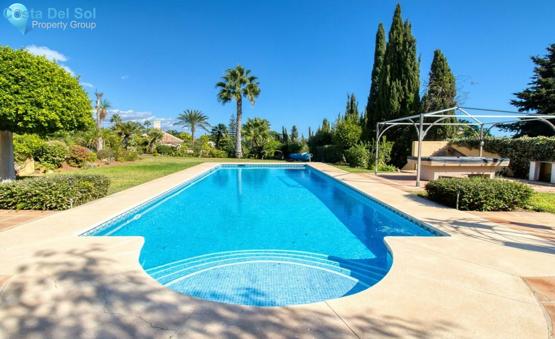 Detached Villa in Estepona-710604