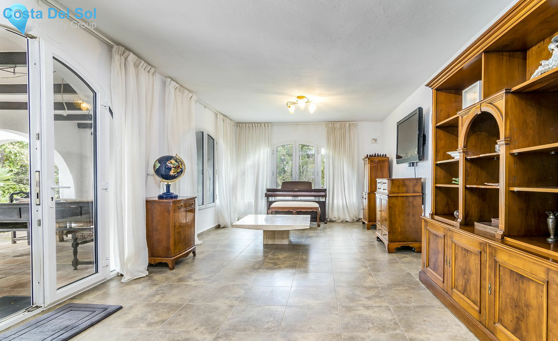 Detached Villa in Estepona-1136153