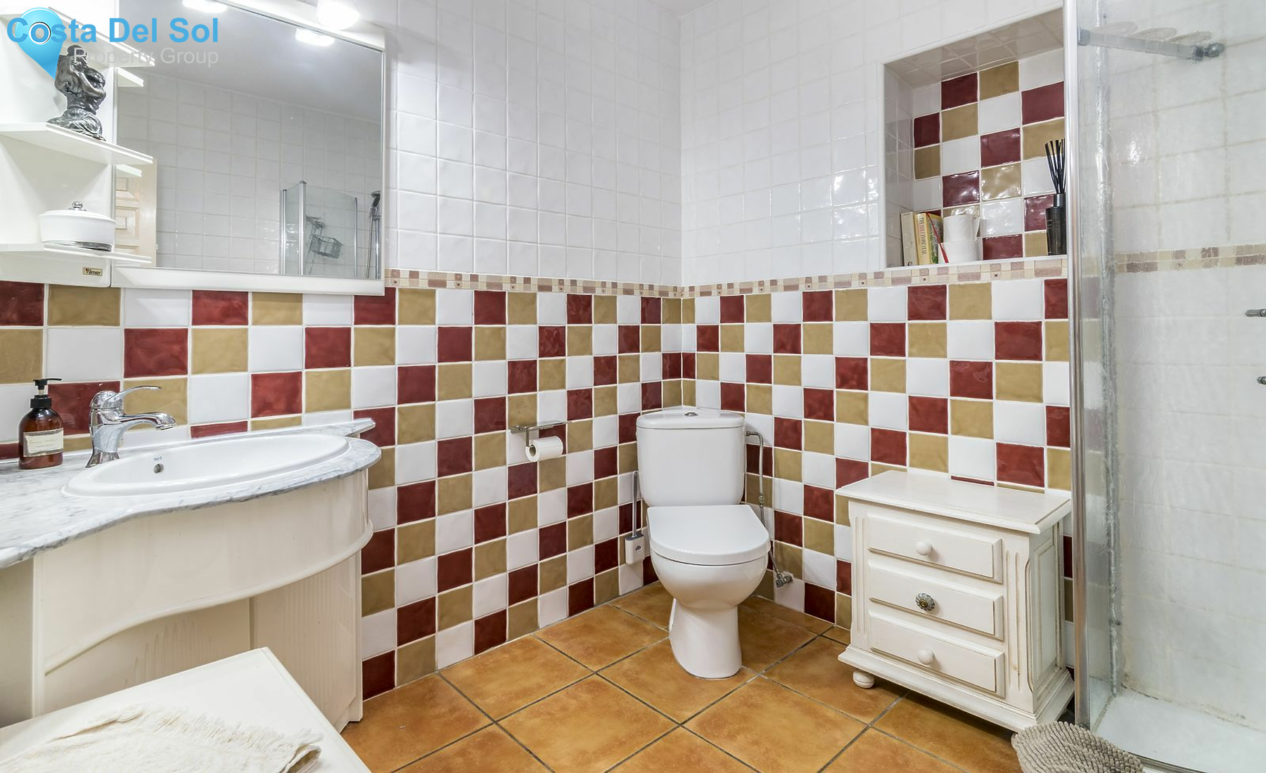 Detached Villa in Estepona-1136161