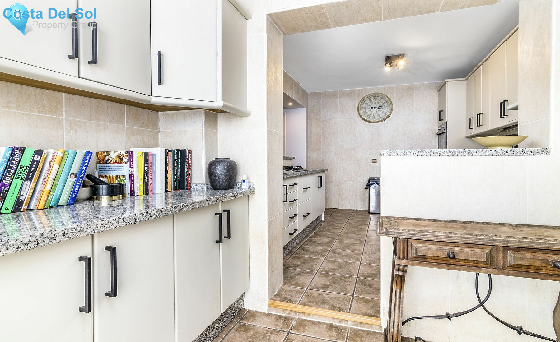 Detached Villa in Estepona-1136149