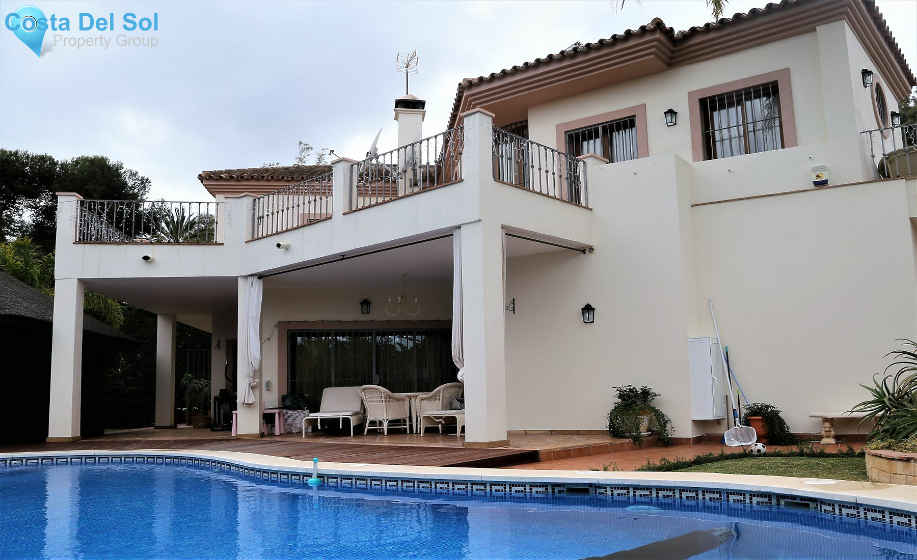 Detached Villa in Estepona-1187792