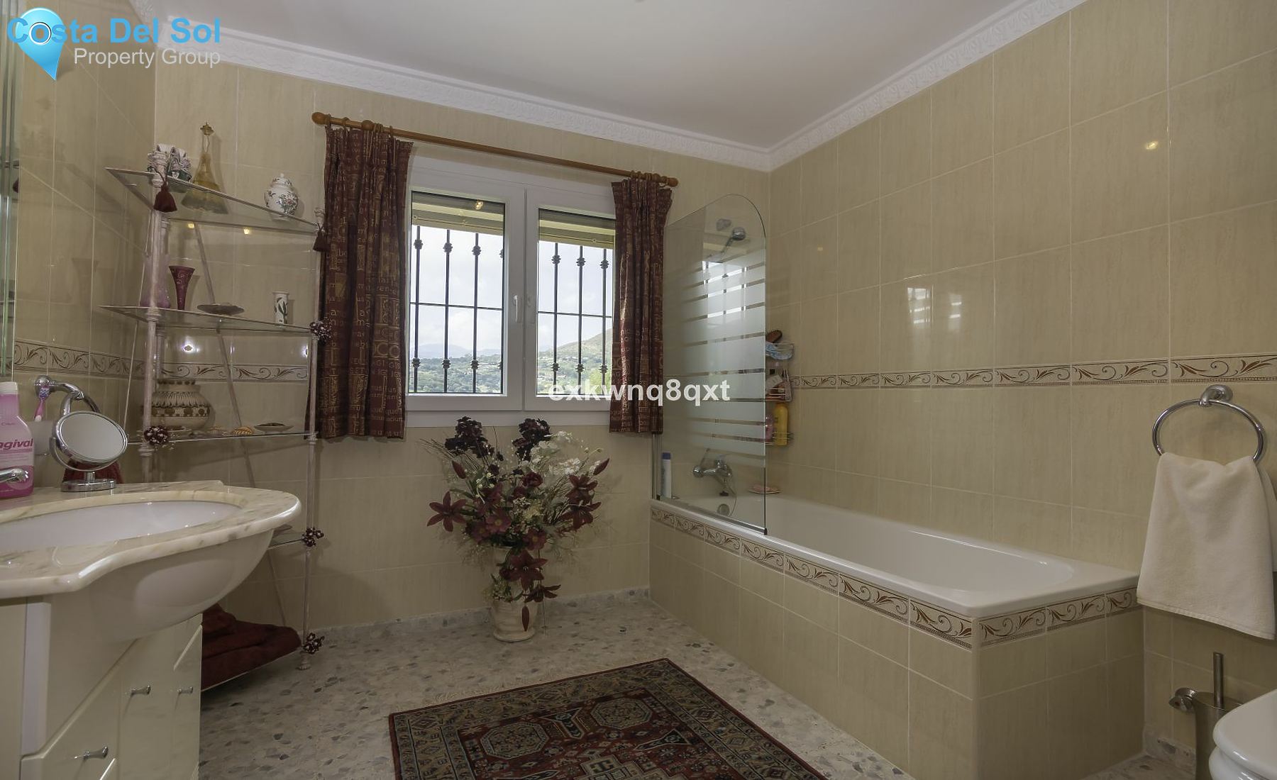 Detached Villa in Estepona-1190686