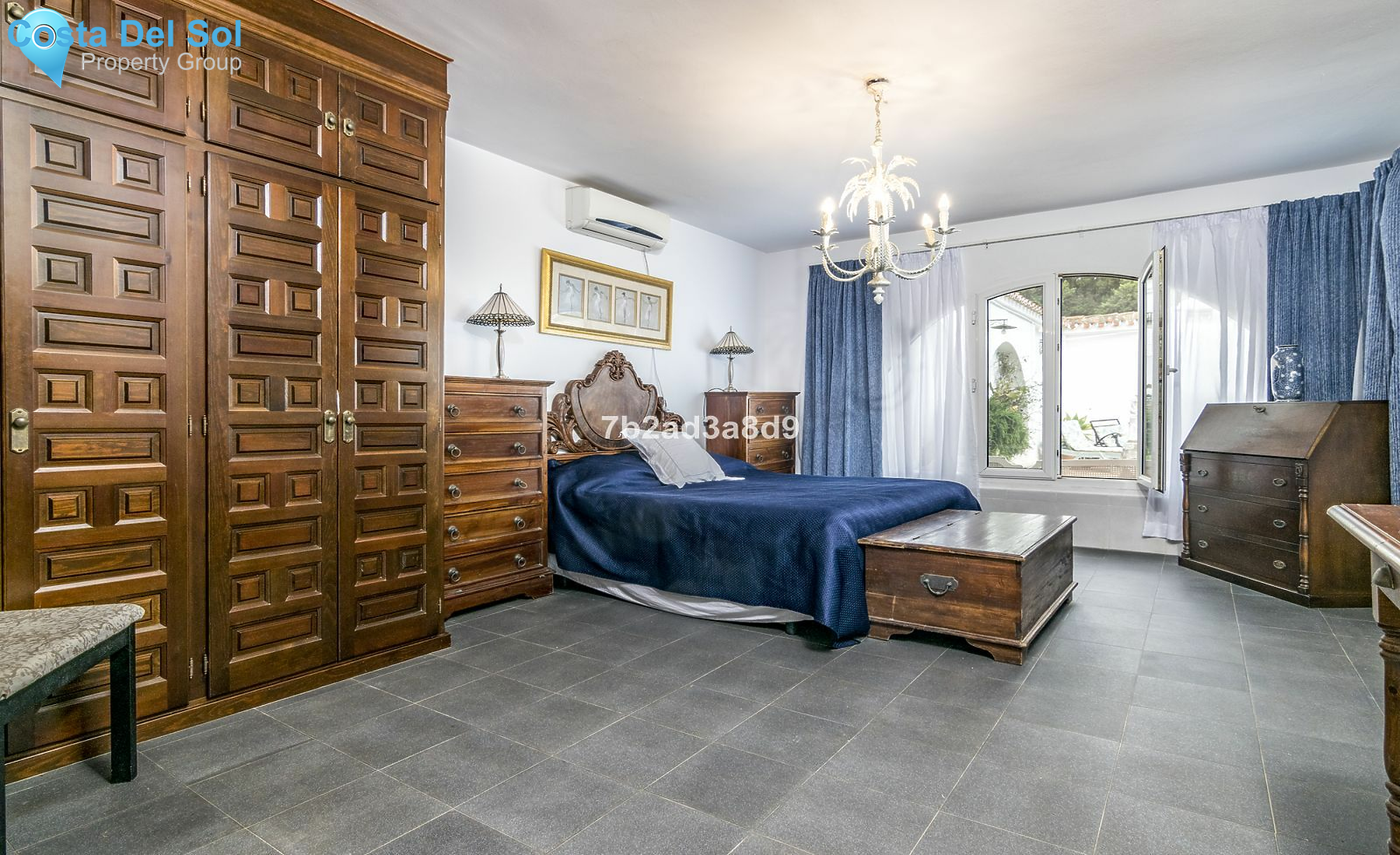 Detached Villa in Estepona-1199133