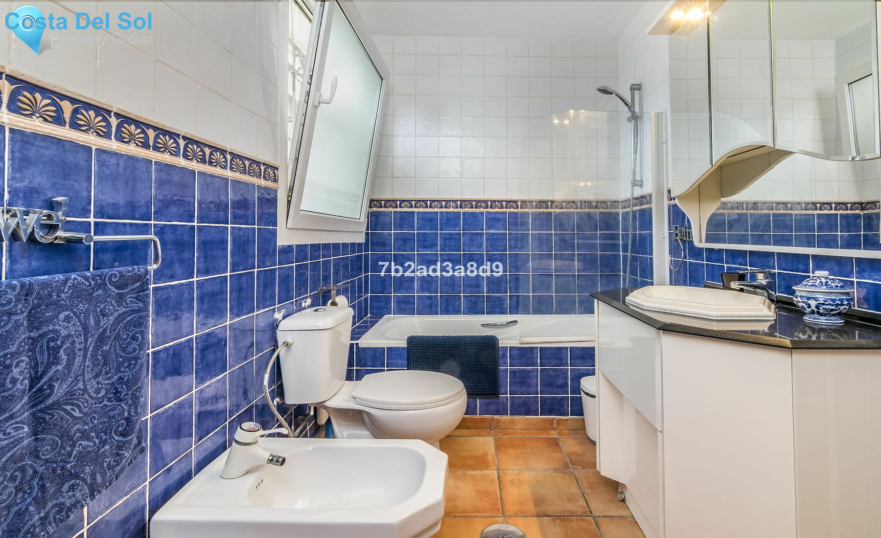 Detached Villa in Estepona-1199135
