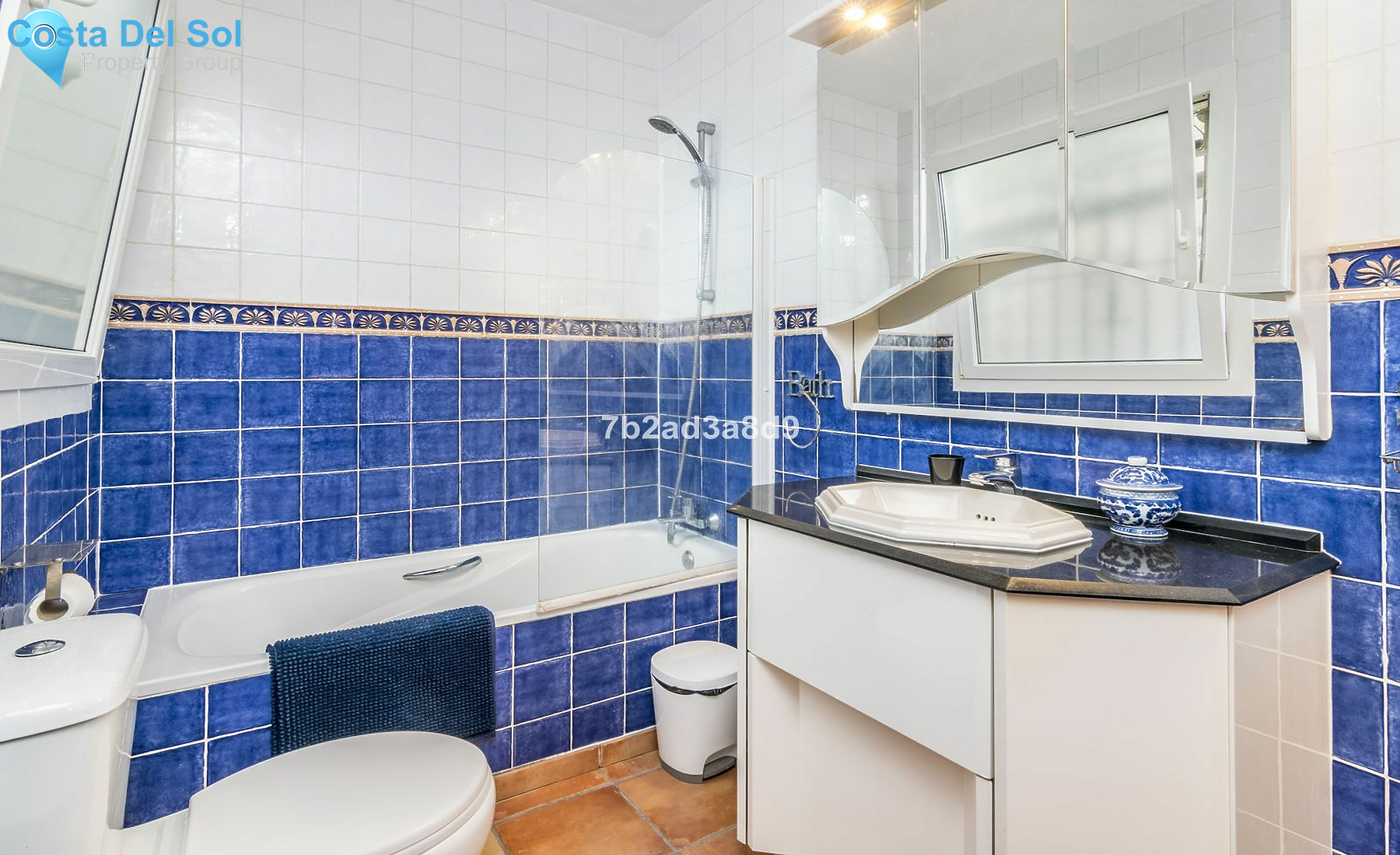 Detached Villa in Estepona-1199136