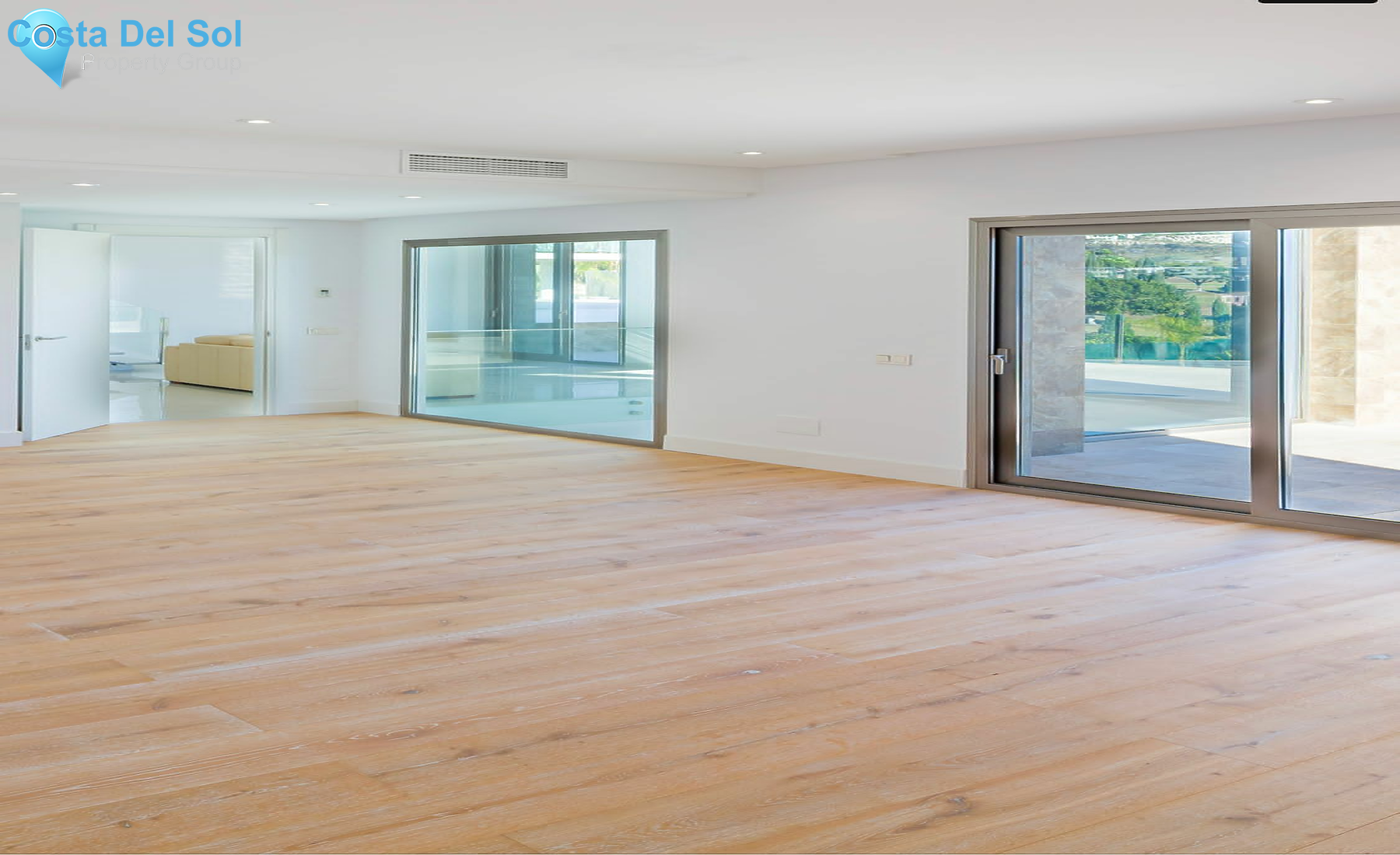 Detached Villa in Estepona-1400026