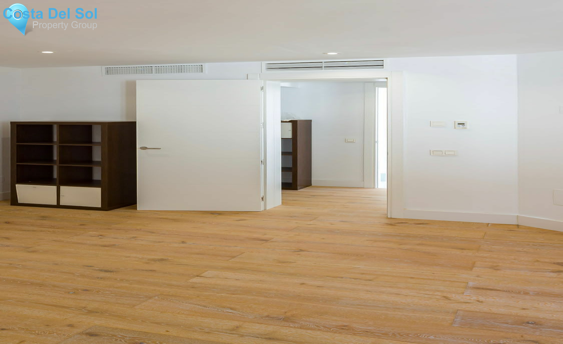 Detached Villa in Estepona-1400027