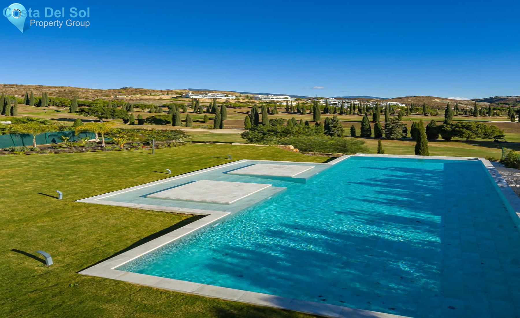 Detached Villa in Estepona-1400032