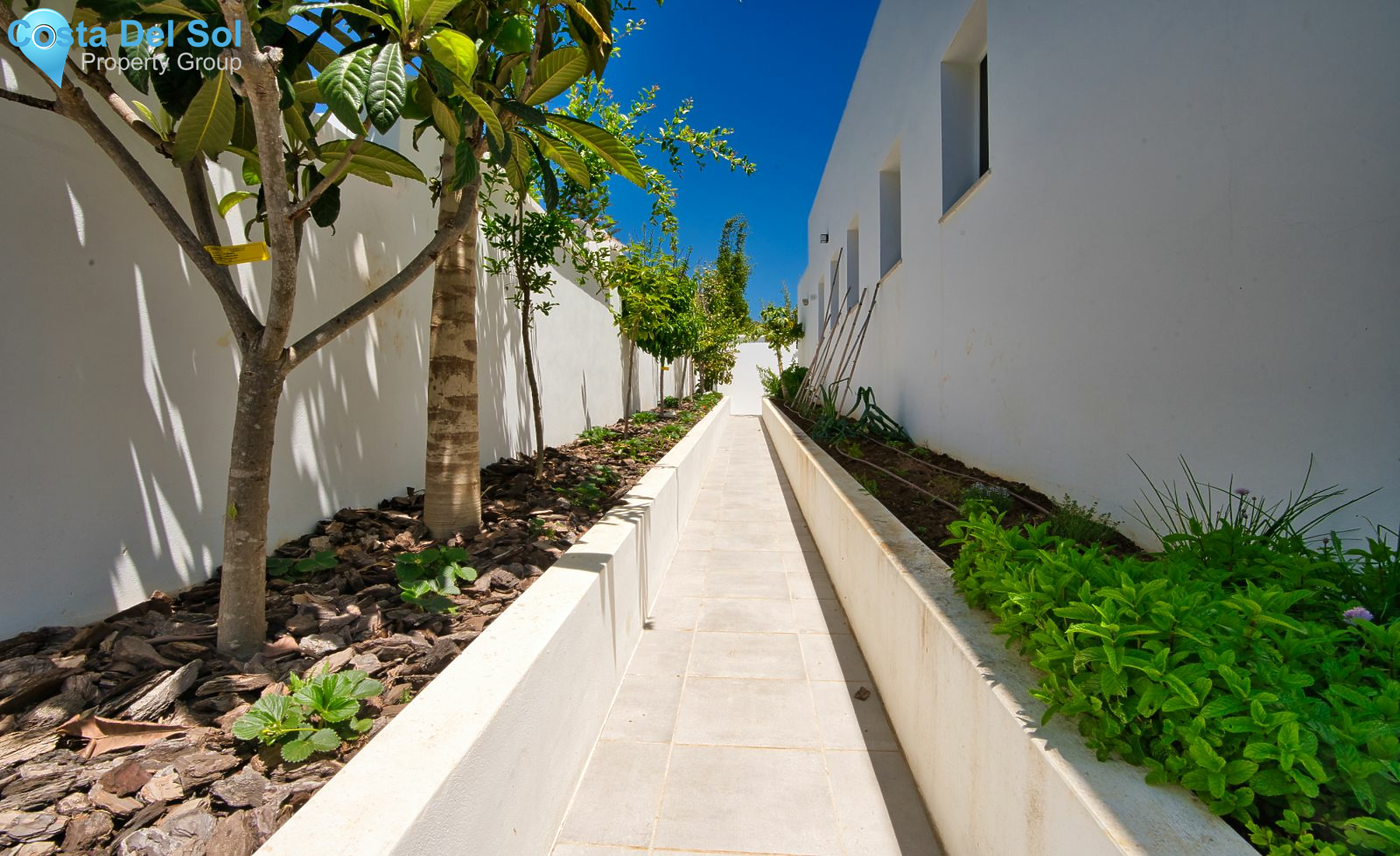 Detached Villa in Estepona-1423840