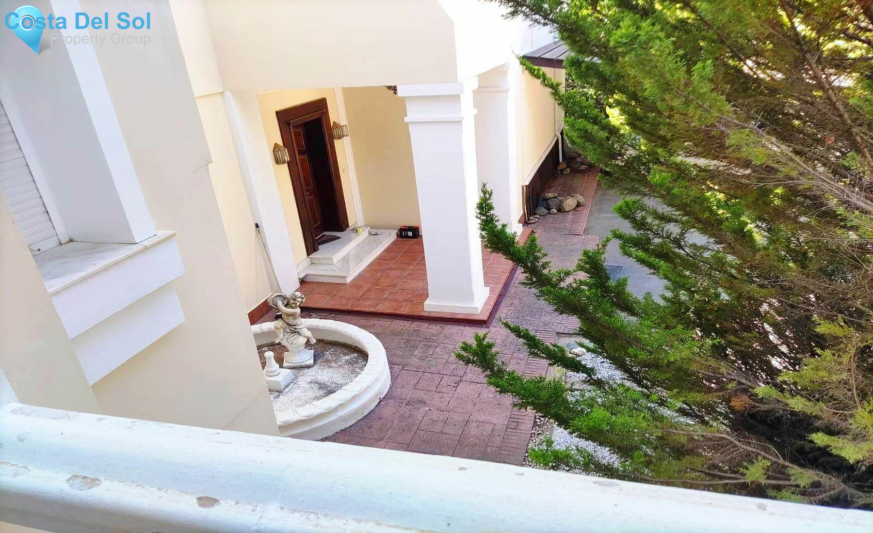 Detached Villa in Estepona-1425853