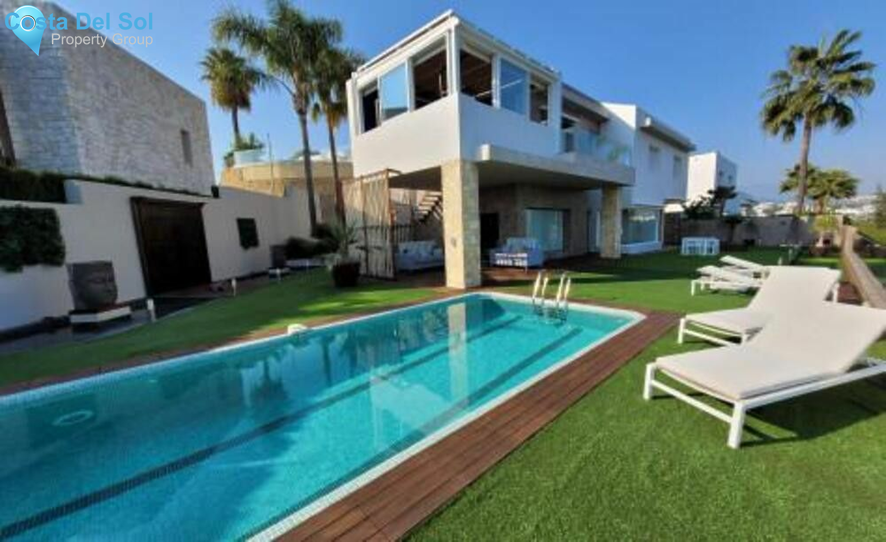 Detached Villa in Estepona-1427637