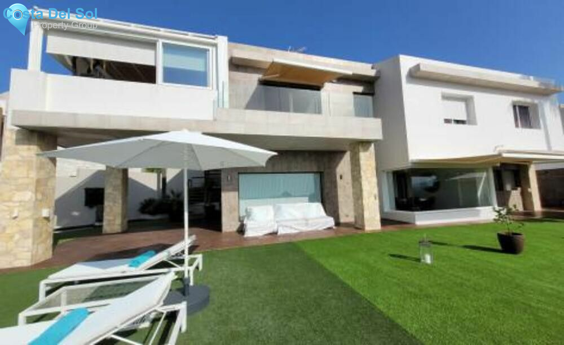 Detached Villa in Estepona-1427639