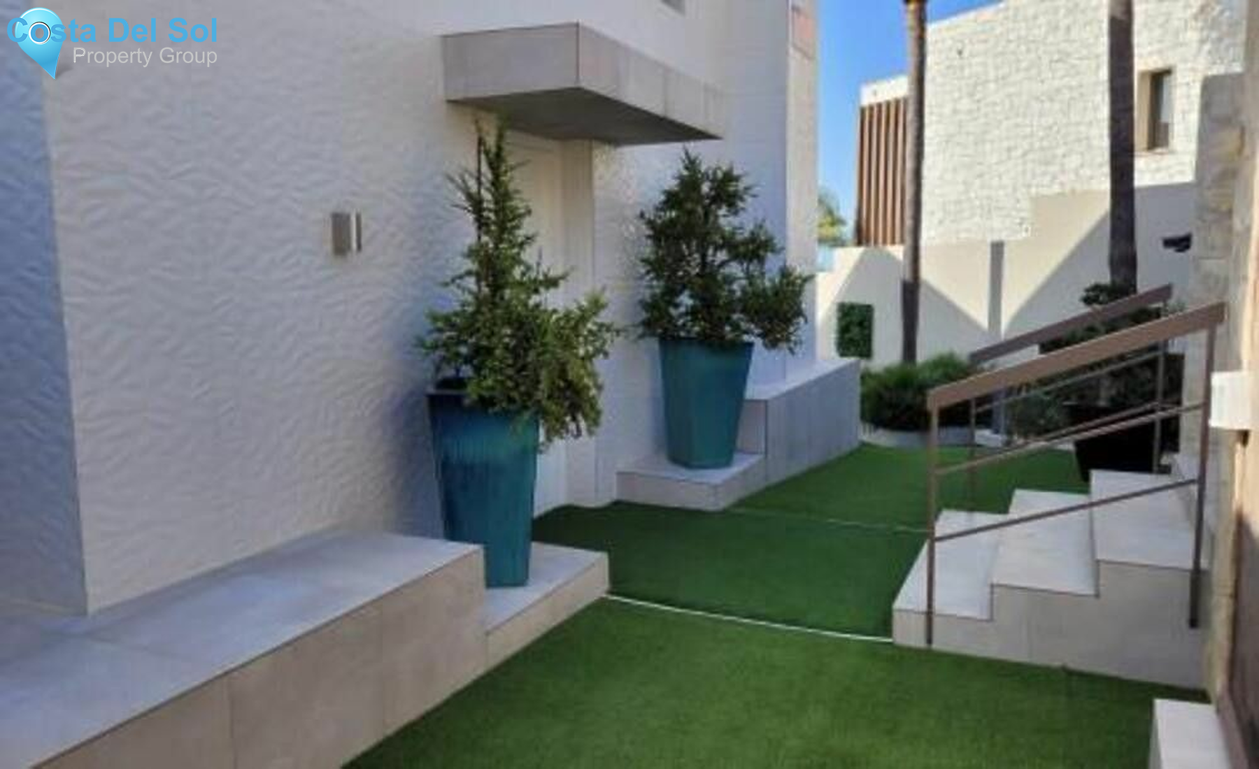 Detached Villa in Estepona-1427640