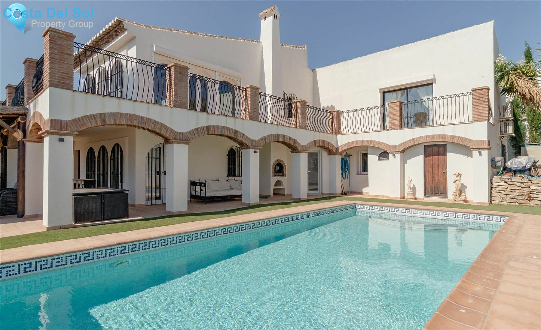 Detached Villa in Estepona-1428226
