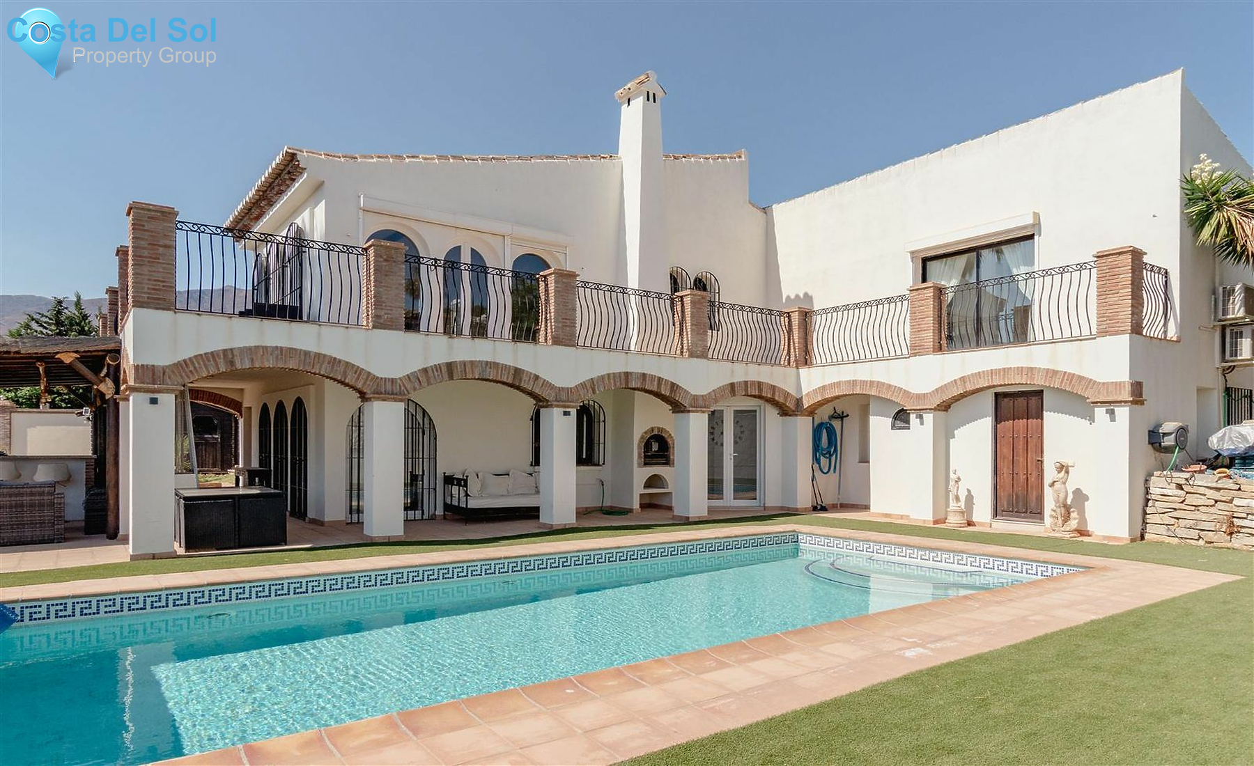 Detached Villa in Estepona-1428229