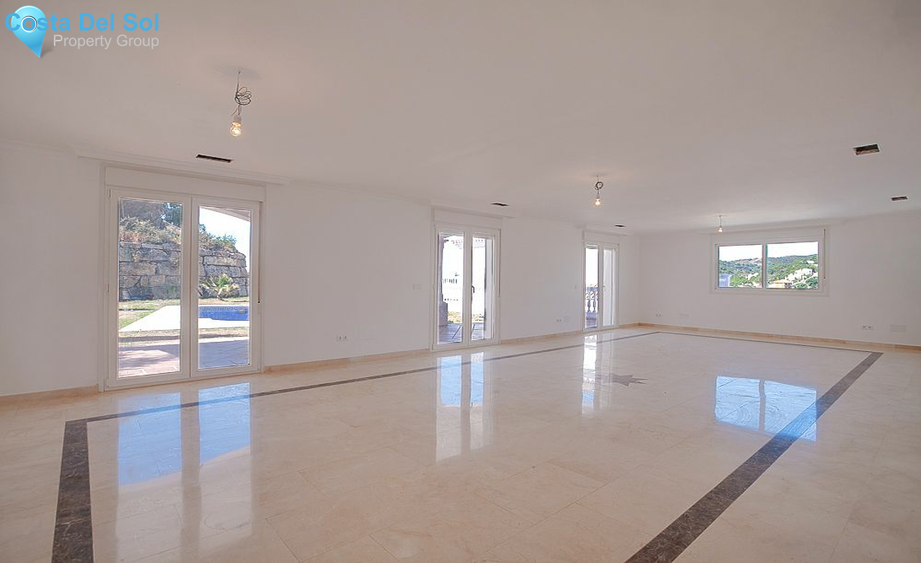 Detached Villa in Estepona-1444673