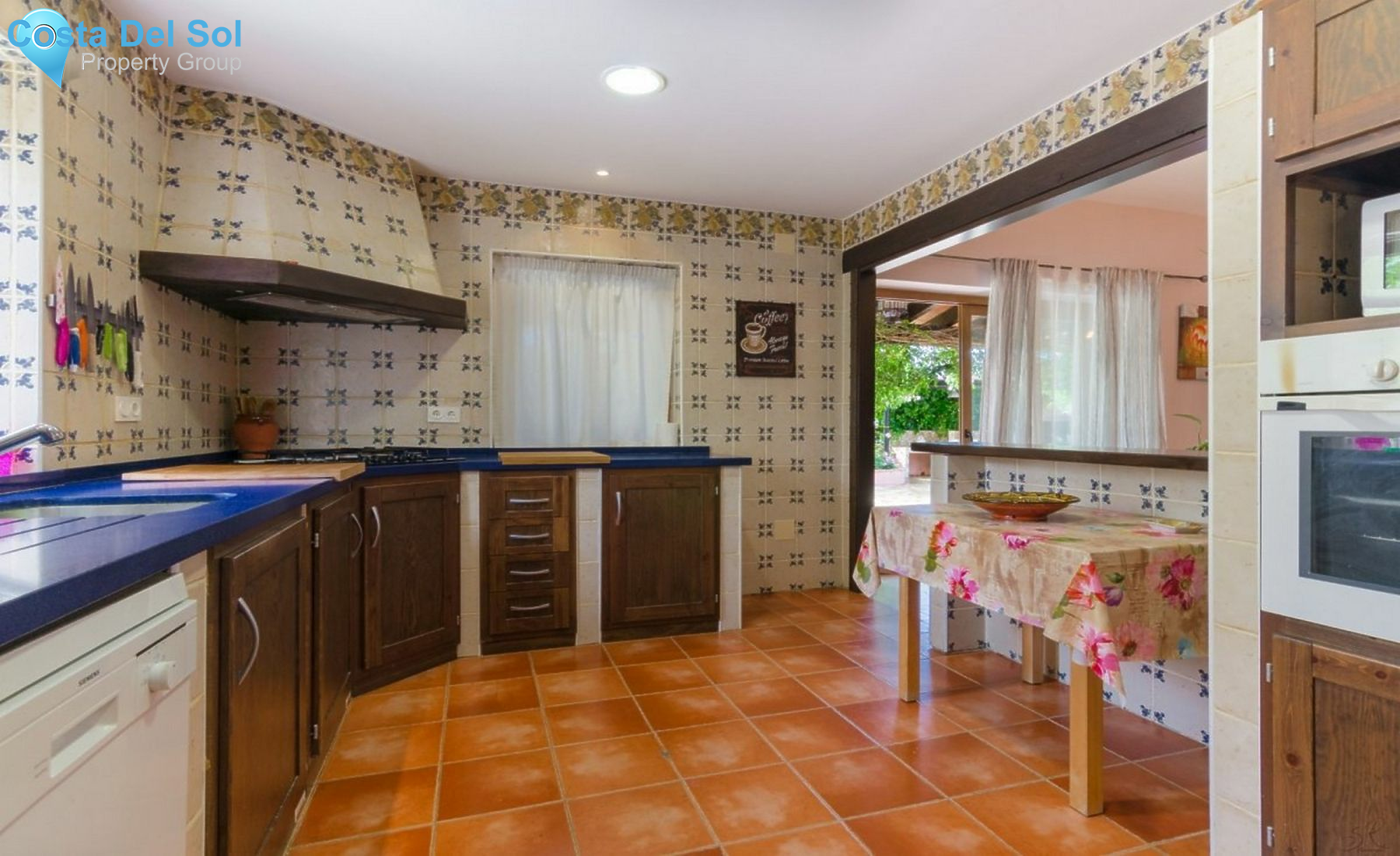 Detached Villa in Estepona-1450499