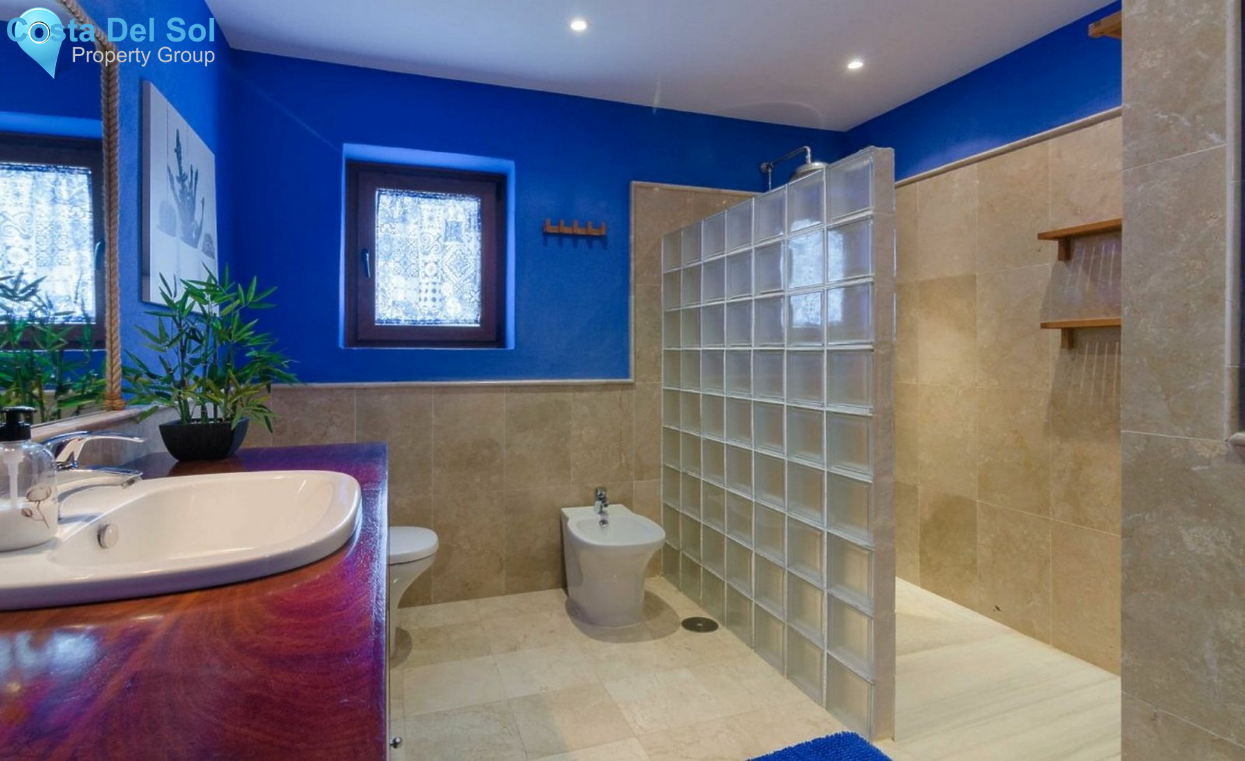 Detached Villa in Estepona-1450511
