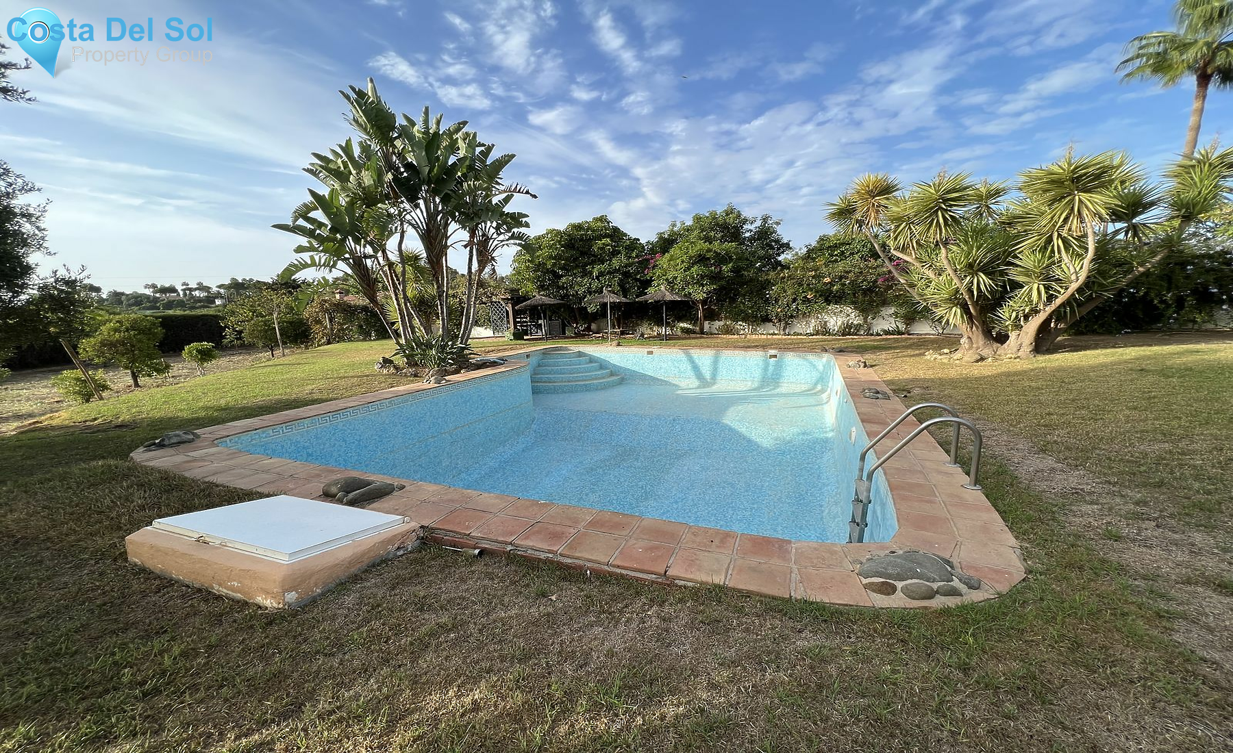 Detached Villa in Estepona-1467116